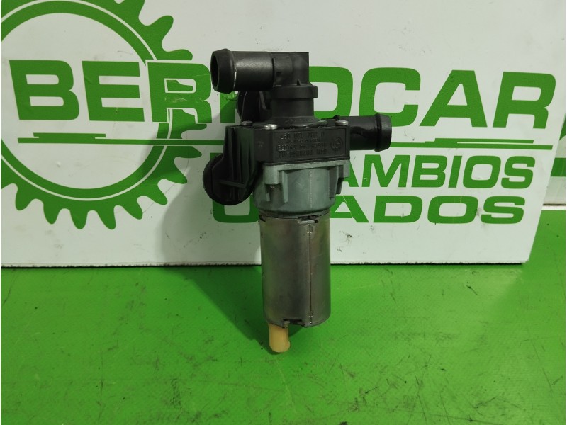Recambio de bomba agua para bmw serie 3 touring (e91) 2.0 16v referencia OEM IAM 6411692824602  