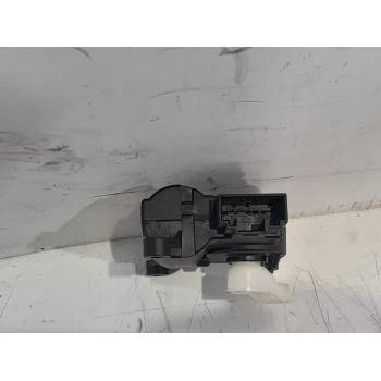 Recambio de motor apertura trampillas para peugeot partner kombi 1.6 blue-hdi fap referencia OEM IAM A21900200  