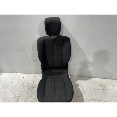 Recambio de asientos trasero derecho para renault scenic ii grand confort dynamique referencia OEM IAM 7701064324  