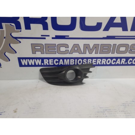Recambio de molduras delanteras para citroën c4 berlina 1.4 16v referencia OEM IAM 9682376280  