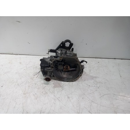 Recambio de caja cambios para chrysler voyager (gs) 2.5 td family referencia OEM IAM 4641750  