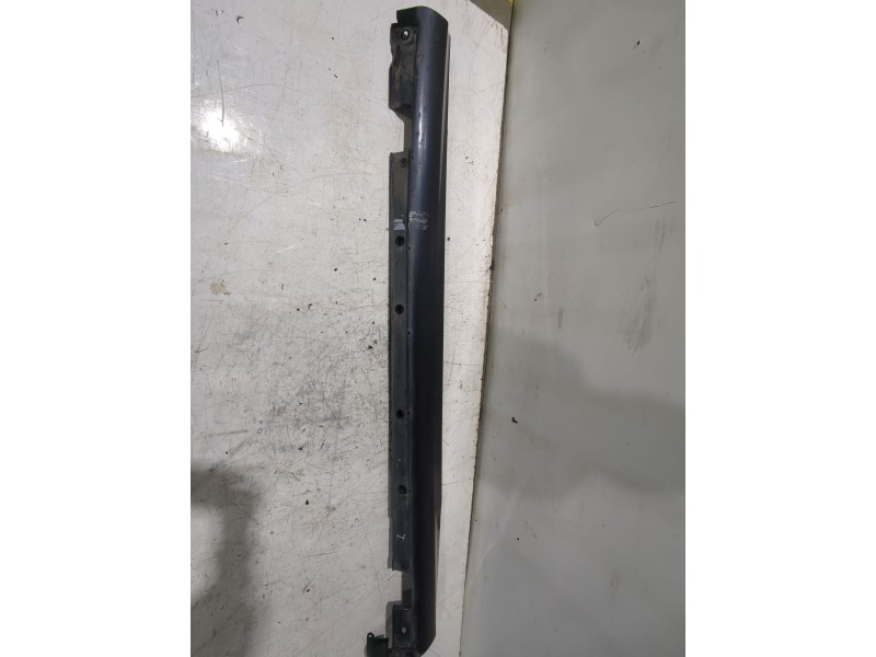 Recambio de faldon lateral para mercedes-benz clk (c209) clk 240 (209.361) referencia OEM IAM A2096900340  