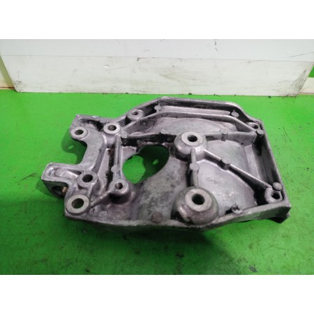 Recambio de soporte alternador para citroën c4 berlina collection referencia OEM IAM 9646719580  