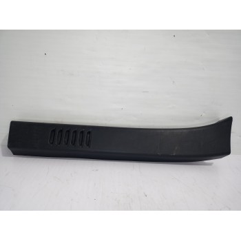 Recambio de moldura para renault trafic furgón l1h1 2,7t referencia OEM IAM 93450679  