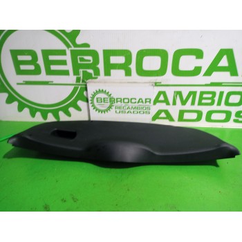 GUARNECIDO PORTON TRASERO 1365960 