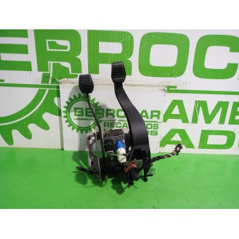 Recambio de pedalera para ford fiesta (cbk) ambiente referencia OEM IAM 1471672  