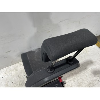 Recambio de asientos trasero derecho para renault scenic ii grand confort dynamique referencia OEM IAM 7701068609  