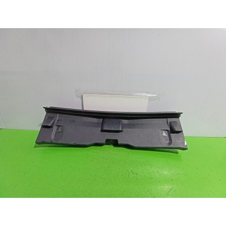 Recambio de guarnecido porton trasero para toyota auris touring sports (e18) hybrid feel! edition referencia OEM IAM 6471602120 
