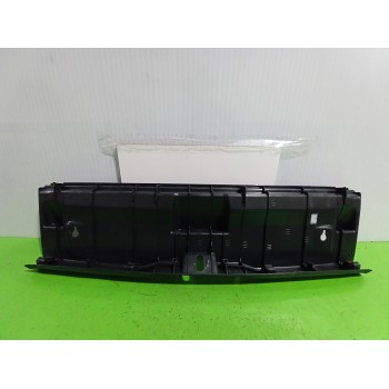 Recambio de guarnecido porton trasero para toyota auris touring sports (e18) hybrid feel! edition referencia OEM IAM 6471602120 