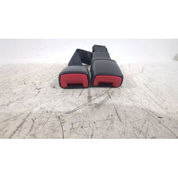 ENGANCHE CINTURON TRASERO CENTRAL 7348002190C0 