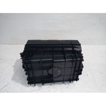 Recambio de apoyabrazos central para lexus rx 300(mcu35) luxury referencia OEM IAM 5881348020  