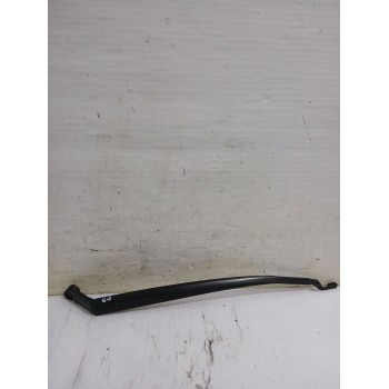 BRAZO LIMPIA DELANTERO DERECHO 8521102181 