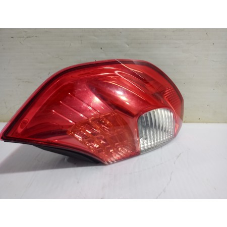 Recambio de piloto trasero derecho para renault scenic ii grand confort dynamique referencia OEM IAM 8200474327  