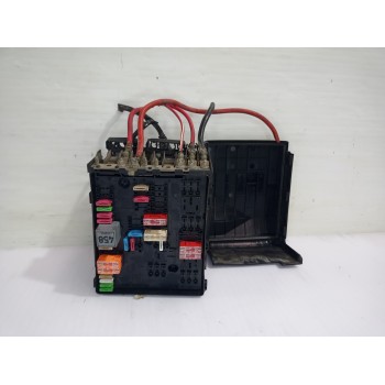 CAJA RELES / FUSIBLES 1K0937132F 