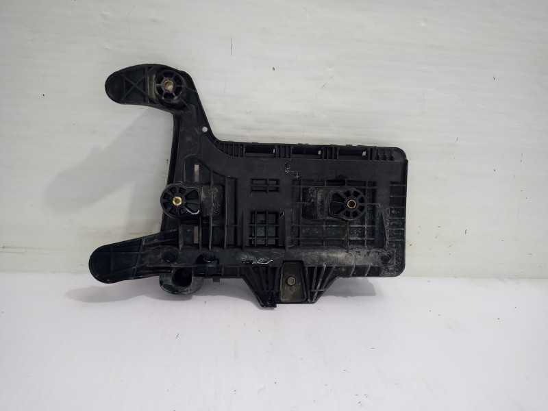 Recambio de soporte bateria para seat toledo (5p2) exclusive referencia OEM IAM 1K0915333C  