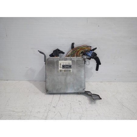 Recambio de centralita motor uce para lexus rx 300(mcu35) luxury referencia OEM IAM 8966148550  