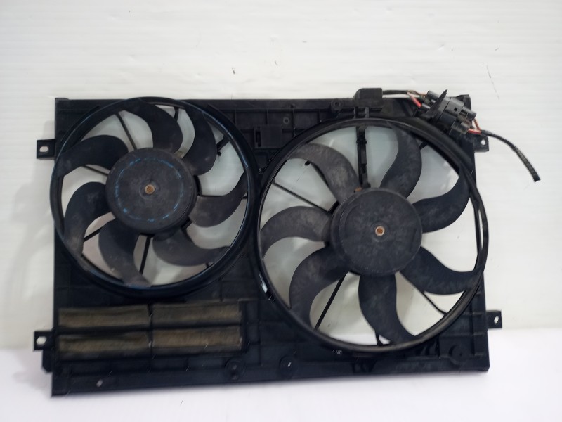 Recambio de electroventilador para seat toledo (5p2) exclusive referencia OEM IAM 1K0121207AA  