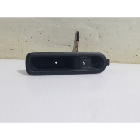 Recambio de mando elevalunas trasero izquierdo para renault scenic ii grand confort dynamique referencia OEM IAM 156013870  