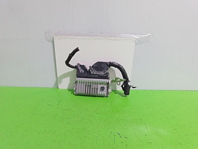 Recambio de centralita motor uce para toyota auris touring sports (e18) hybrid feel! edition referencia OEM IAM 896610ZU60  