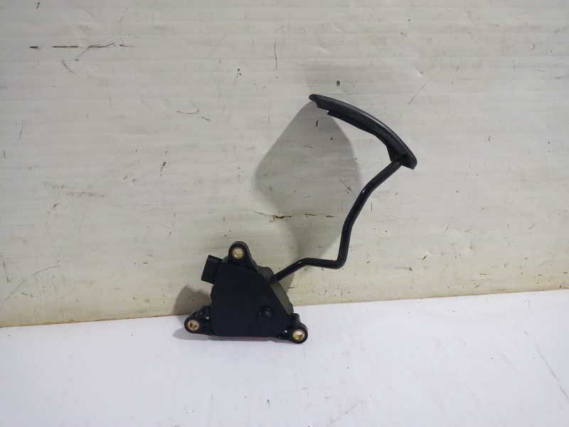 Recambio de pedal acelerador para renault scenic ii grand confort dynamique referencia OEM IAM 8200159647  