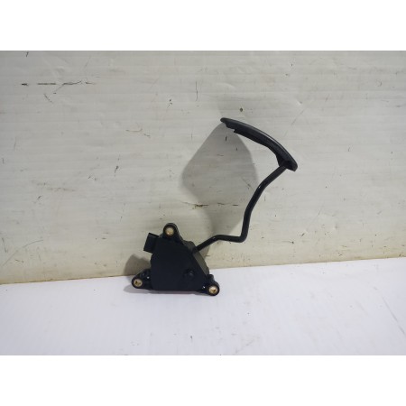 Recambio de pedal acelerador para renault scenic ii grand confort dynamique referencia OEM IAM 8200159647  