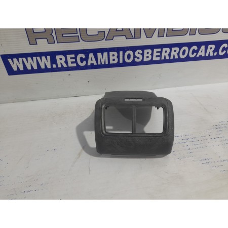 Recambio de molduras traseras para volkswagen golf vii lim. (bq1) 1.6 tdi referencia OEM IAM 5G0863289C  