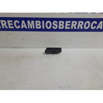 Recambio de piloto matricula para volkswagen golf v variant (1k5) 1.4 16v tsi referencia OEM IAM 3D0943021A  