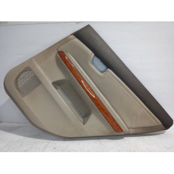 GUARNECIDO PUERTA TRASERA DERECHA 6763048250A1 