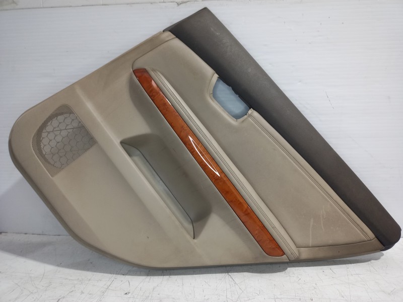 Recambio de guarnecido puerta trasera derecha para lexus rx 300(mcu35) luxury referencia OEM IAM 6763048250A1  