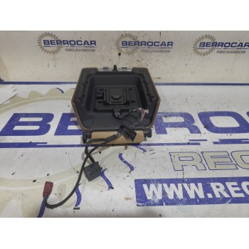 Recambio de reposabrazos para land rover range rover sport 3.6 td v8 referencia OEM IAM LR016756  