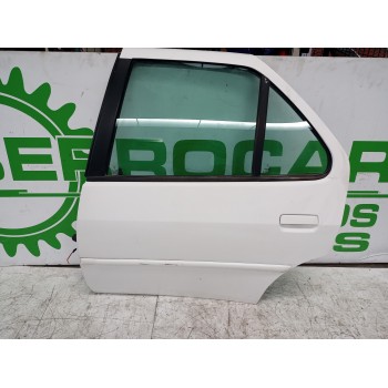 Recambio de puerta trasera izquierda para peugeot 306 berlina 3/4/5 puertas (s2) 1.9 diesel referencia OEM IAM 900693  