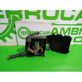 CAJA RELES / FUSIBLES 9650664080 