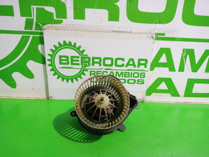 Recambio de motor calefaccion para citroën xsara berlina 1.6 16v satisfaction referencia OEM IAM 210681233  