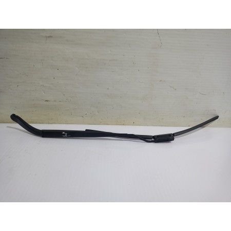 Recambio de brazo limpia delantero izquierdo para renault scenic ii grand confort dynamique referencia OEM IAM 8200466006  