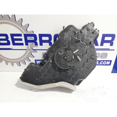 Recambio de deposito ad blue para audi q3 (8ug) 2.0 16v tdi referencia OEM IAM 5N0131877C  