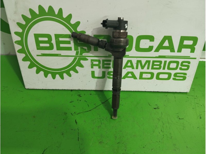 Recambio de inyector para opel astra h ber. 1.7 16v cdti referencia OEM IAM 0445110175  
