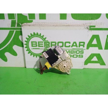 Recambio de motor elevalunas delantero izquierdo para citroën c4 berlina collection referencia OEM IAM 9647441480  