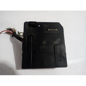 Recambio de caja reles / fusibles para renault scenic ii grand confort dynamique referencia OEM IAM 8200481866  