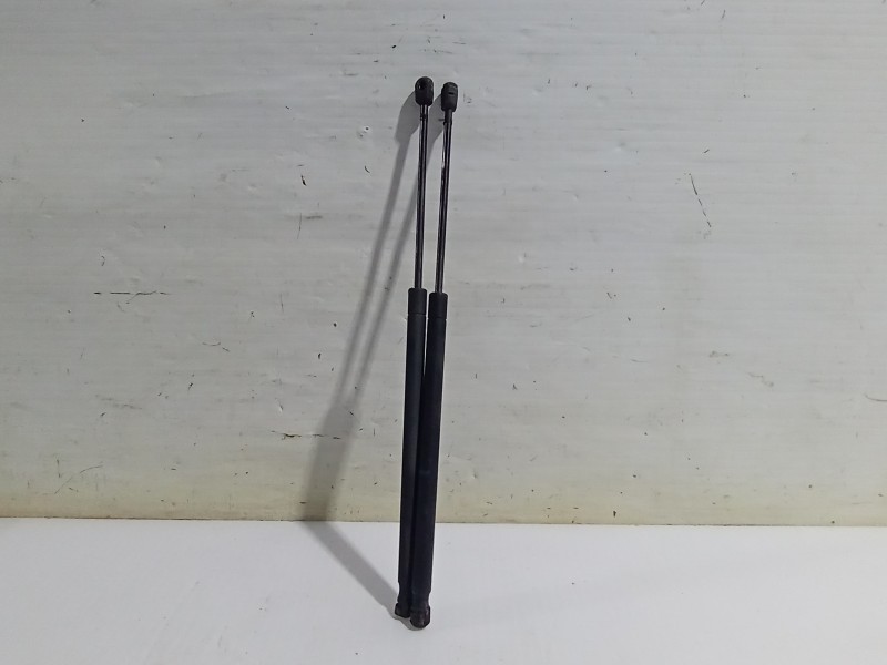 Recambio de amortiguadores maletero / porton para renault scenic ii grand confort dynamique referencia OEM IAM 8200616559  