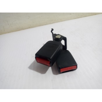 Recambio de enganche cinturon central para renault scenic ii grand confort dynamique referencia OEM IAM 8200699663  