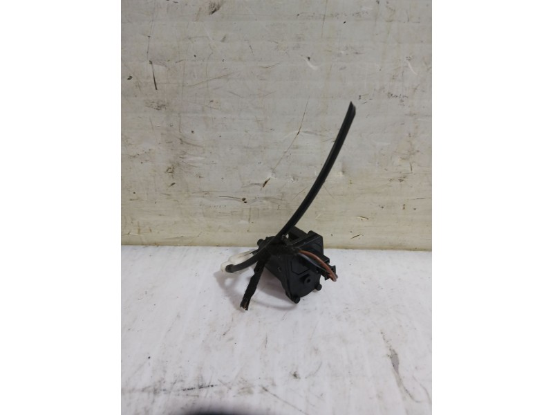 Recambio de valvula aire adicional para mercedes-benz clk (c209) clk 240 (209.361) referencia OEM IAM A2038000178  