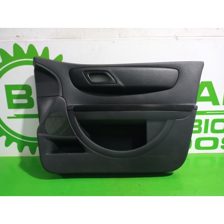 Recambio de guarnecido puerta delantera derecha para citroën c4 berlina collection referencia OEM IAM 9646270677  