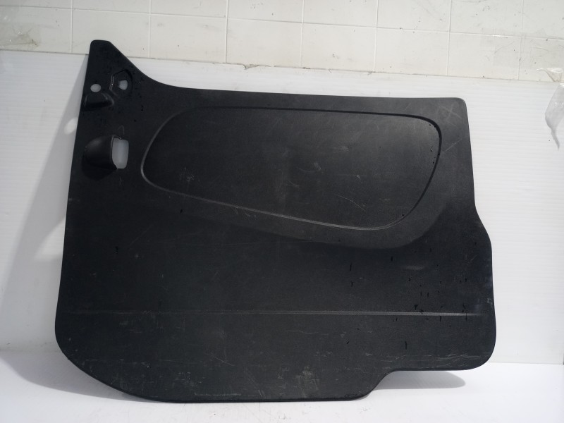 Recambio de guarnecido puerta trasera derecha para renault trafic furgón l1h1 2,7t referencia OEM IAM 829A06559R  