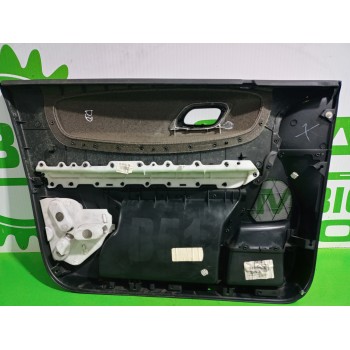 Recambio de guarnecido puerta delantera derecha para citroën c4 berlina collection referencia OEM IAM 9646270677  