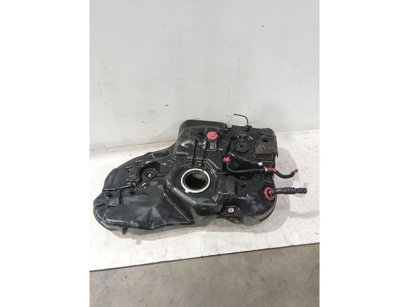 Recambio de deposito combustible para lexus rx 300(mcu35) luxury referencia OEM IAM 7700148080 / 7710048120  