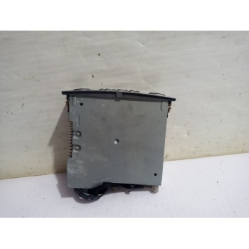Recambio de sistema audio / radio cd para renault scenic ii grand confort dynamique referencia OEM IAM 8200562686T  