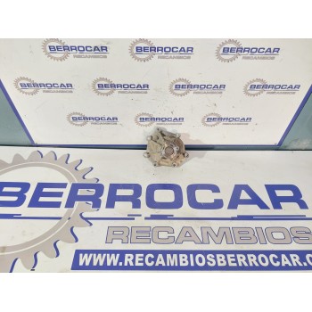 Recambio de bomba agua para kia sorento 2.5 crdi referencia OEM IAM 25100-4A100  