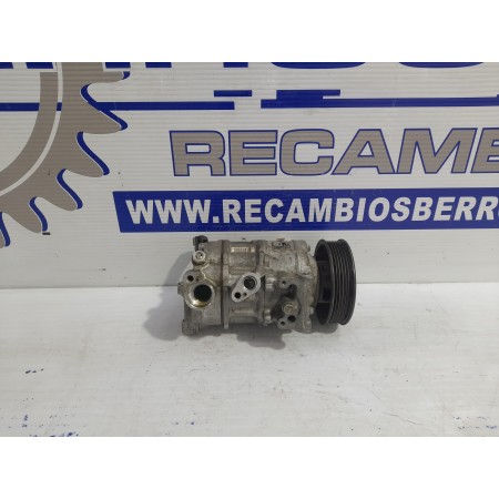 Recambio de compresor aire acondicionado para volkswagen golf vii variant (bv5) 1.6 tdi referencia OEM IAM 5Q0820803F  