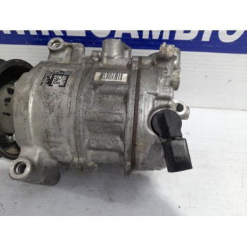 Recambio de compresor aire acondicionado para volkswagen golf vii variant (bv5) 1.6 tdi referencia OEM IAM 5Q0820803F  