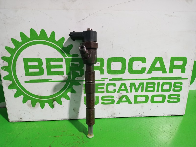 Recambio de inyector para opel insignia berlina 2.0 cdti cat referencia OEM IAM 0445110327  